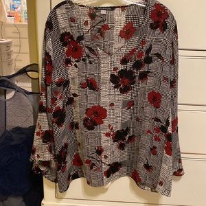 Long sleeve flowy top